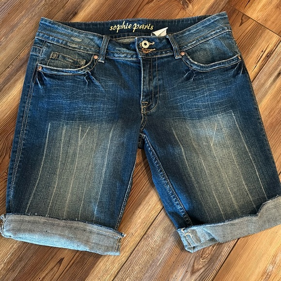 Denim shorts - Picture 1 of 2